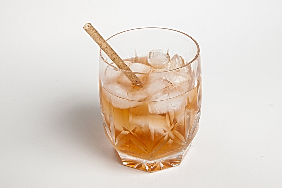 https://www.greenalaskasolutions.com/cdn/shop/products/biodegradableagavecocktailstraws_1024x1024@2x.jpg?v=1685861835